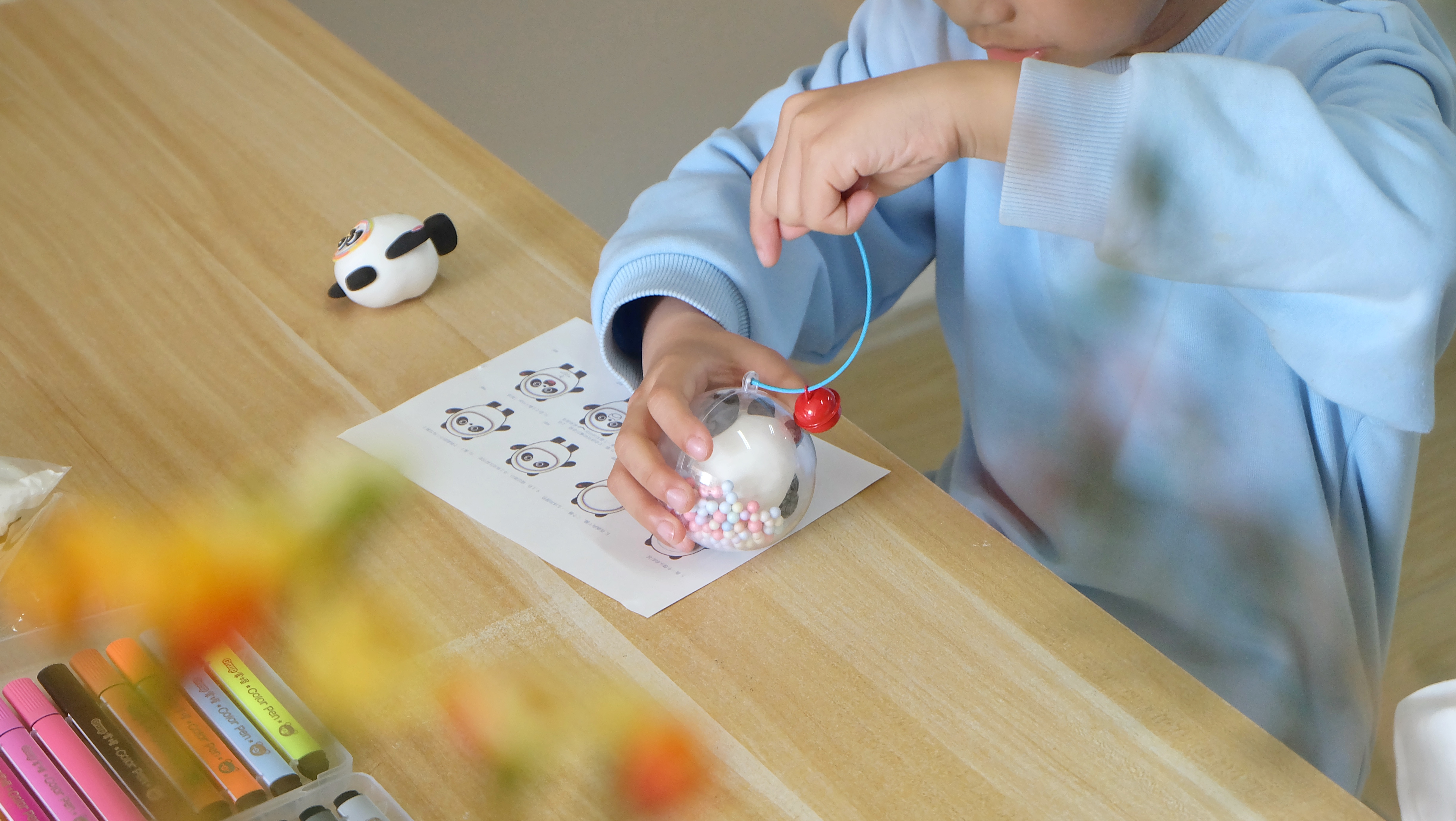 德熙邀您一起-打卡透明车间,体验DIY钥匙扣