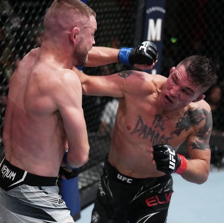 ufc比赛视频复盘,ufc比赛完整回放10.30