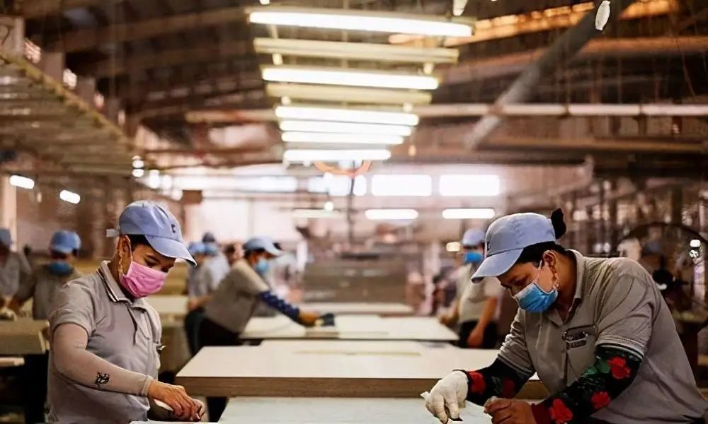 为何外贸大订单风险大,外贸订单全面下滑多严重