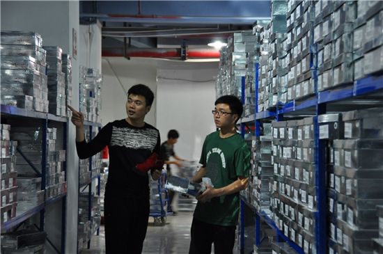 莆田鞋为什么能以假乱真,莆田鞋子真的可以以假乱真吗