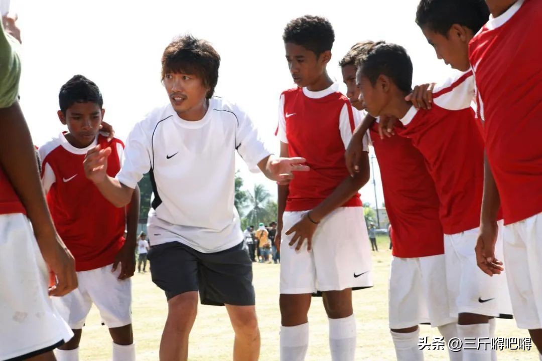 世界杯期间必看的足球电影之一,足球世界杯电影完整版