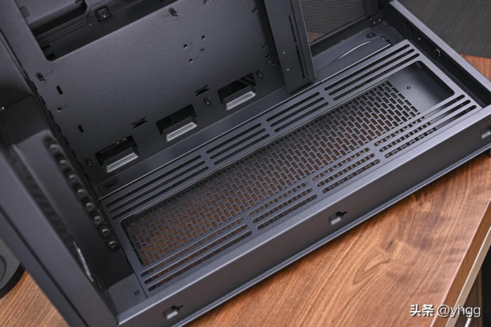 黑金全塔海景房——ROGZ790HERO+4080猛禽+追风者NV7装机展示