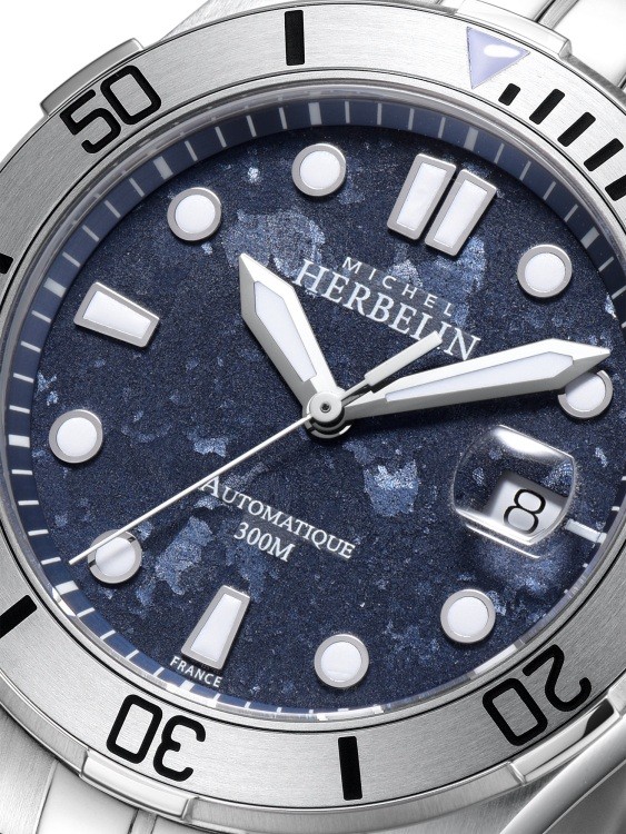 浪琴康卡斯和海马,浪琴康卡斯和巨兽