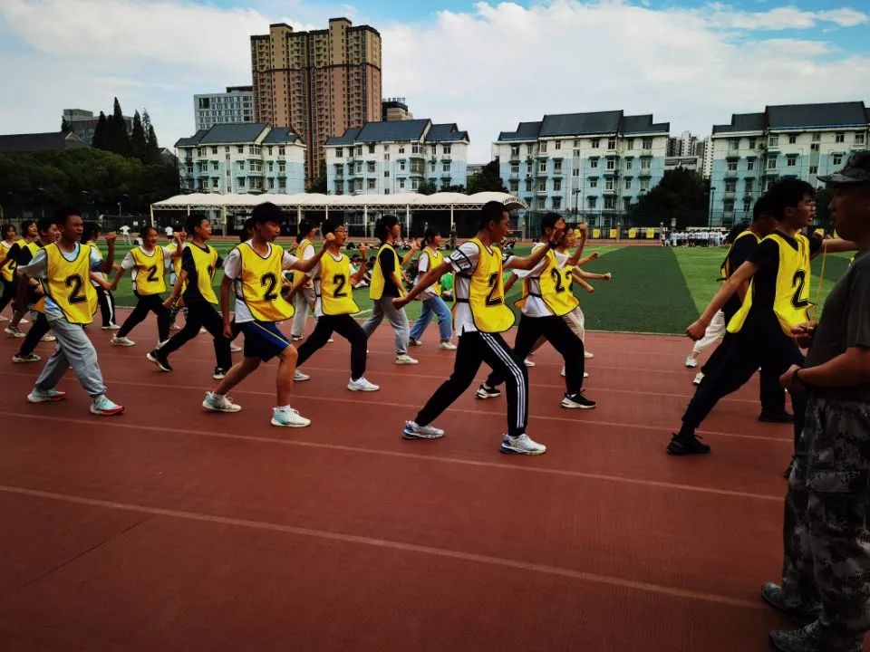 合肥国防教育进校园,我县小学开展国防教育进校园活动