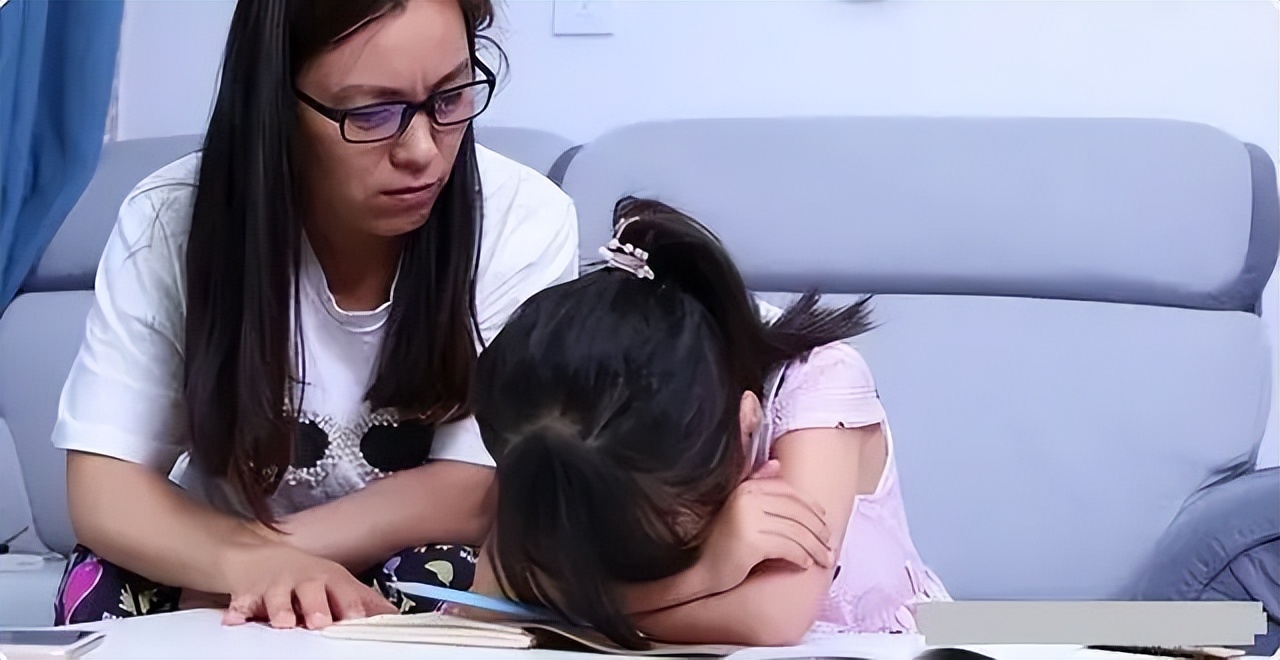 家长们毁掉了孩子,你有没有亲手毁孩子安全感