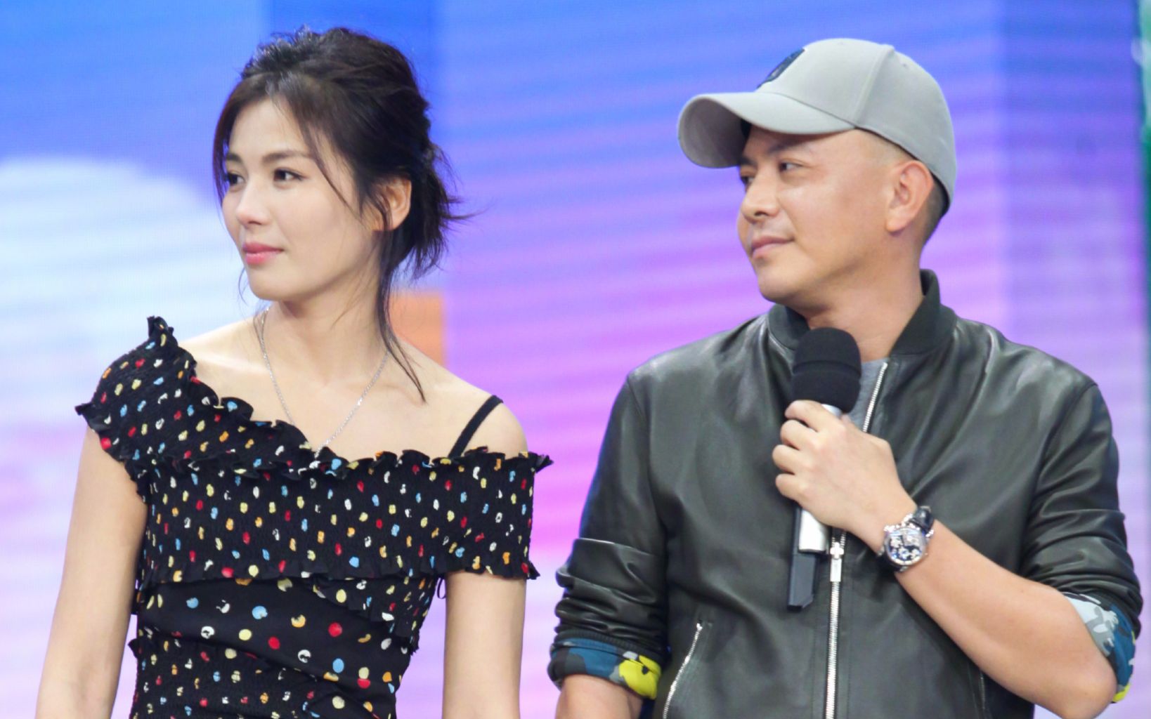 曝王珂再次投资失败！整整亏损12亿？刘涛凌晨发文心态全崩