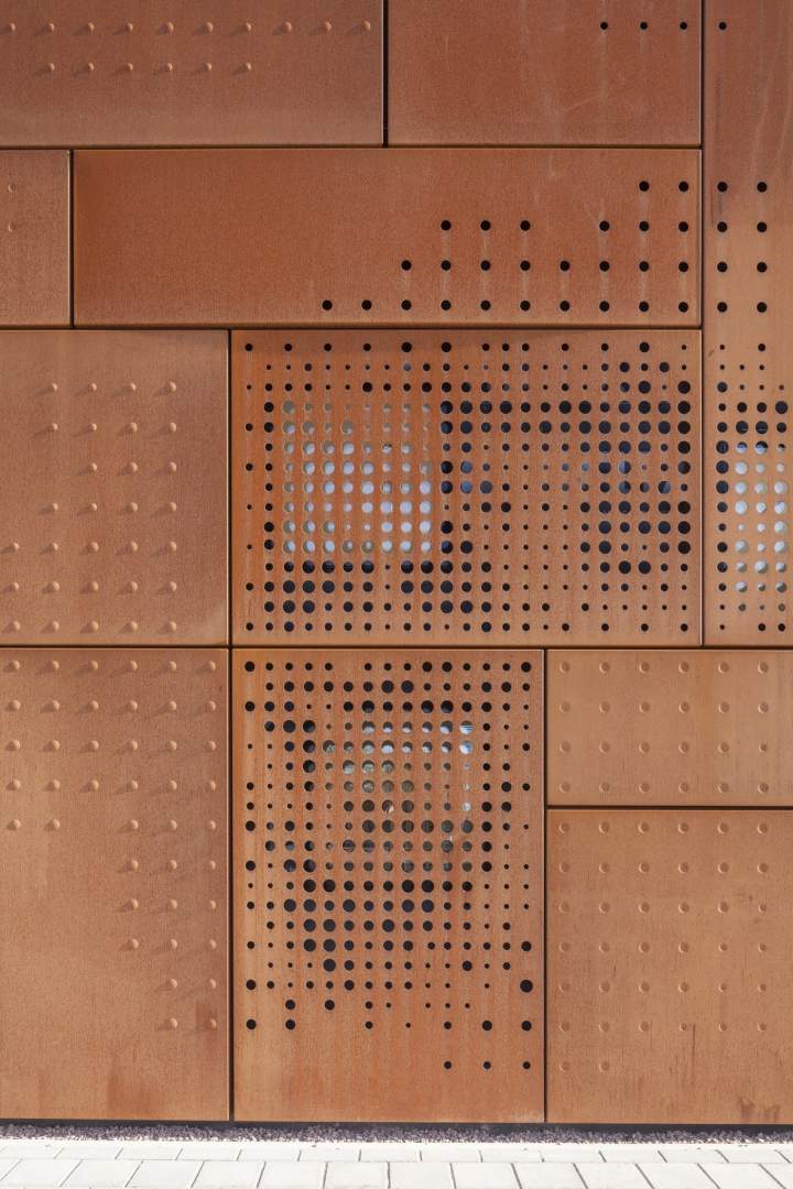 耐候钢板与普通钢板价格,集装箱1mm厚耐候钢板