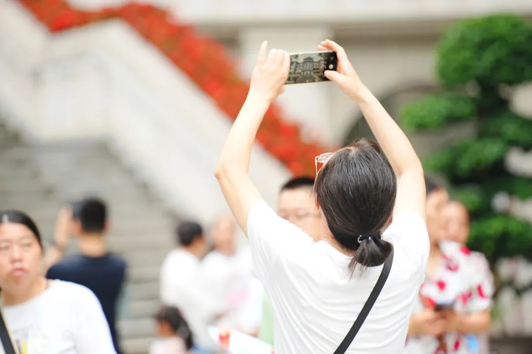 一颗新星落在你我眼眸！双流中学初2023级新生报到纪实