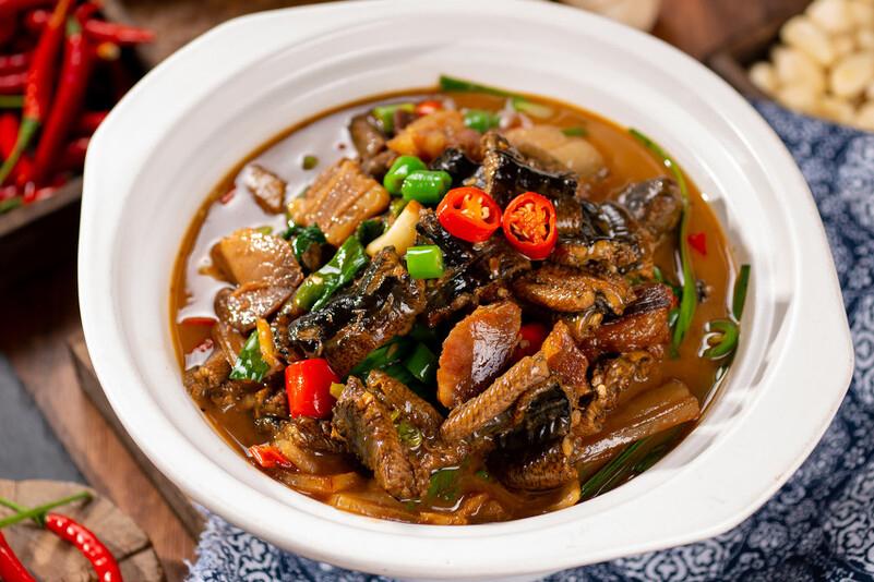 黄鳝不去骨怎么做好吃,黄鳝怎么做好吃有味道没有腥味