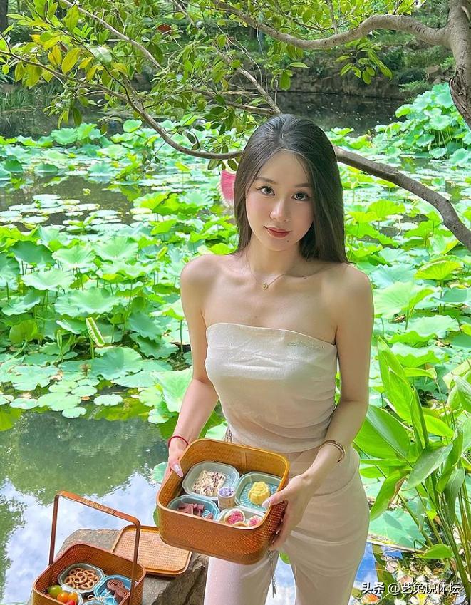 范志毅女儿妻子同框,范志毅女儿女婿