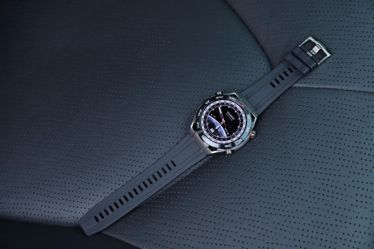 华为watchultimate对比watch4,华为表王watchultimate