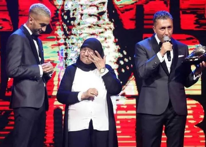 齐耶赫在切尔西踢阿贾克斯,齐耶赫在切尔西踢得怎么样