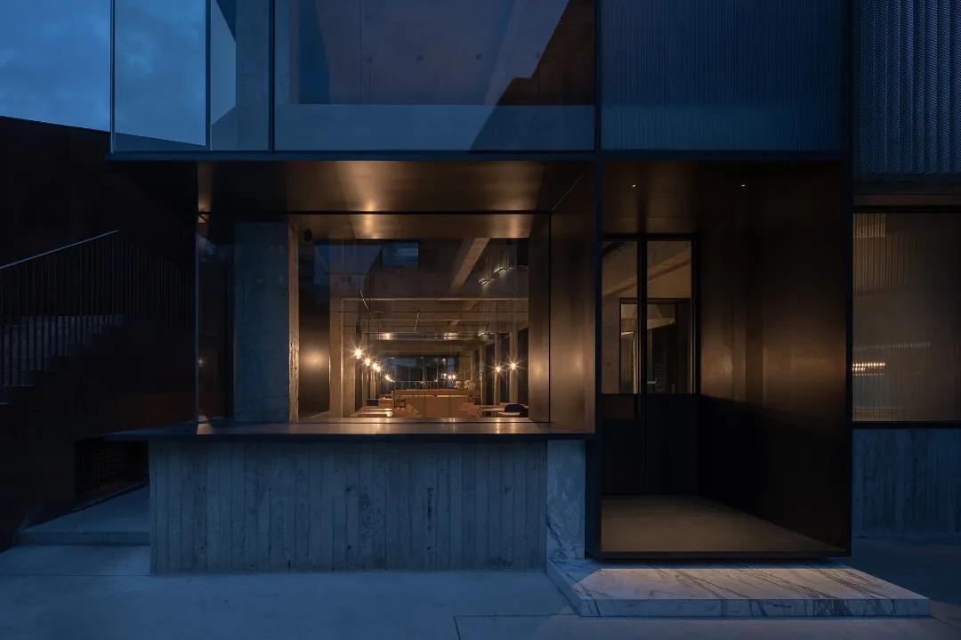 南头古城“有熊”出没，展出旧建筑的新魅力|大观国际