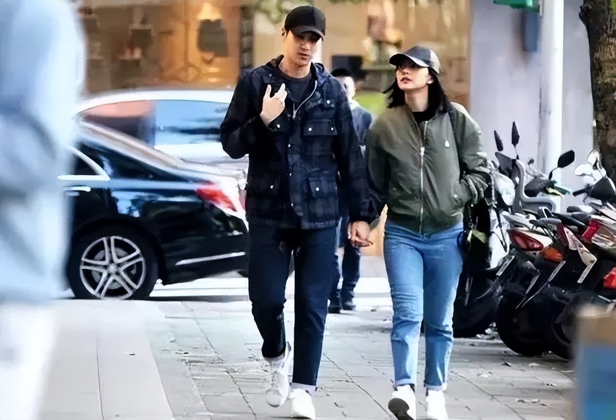 垫屁垫，烤瓷牙，戴美瞳：这些女明星的修修补补，看得人眼花缭乱