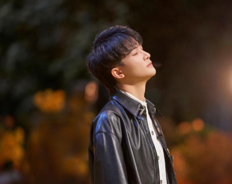 时光音乐会胡夏周深吹笛,周深胡夏时光音乐会猜歌合唱