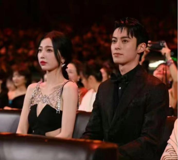 微博之夜各明星镜头,明星微博之夜照妖镜