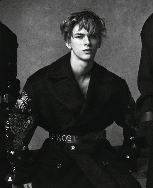 全球公认最帅的十大男模,188cm的欧美帅哥