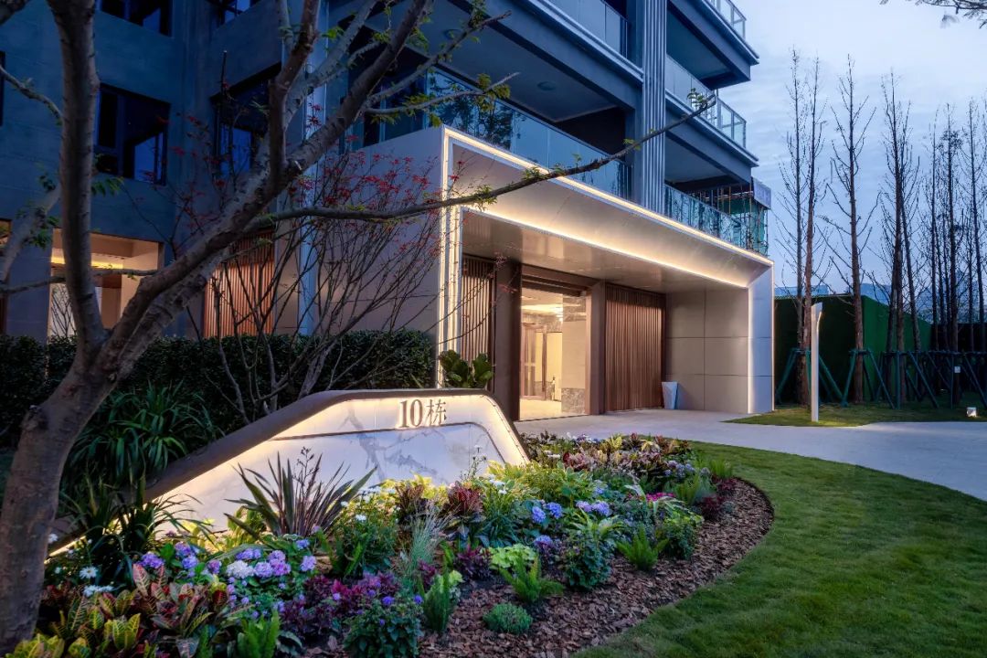 斜切转角楼梯立面施工图,建筑立面效果设计处理手法