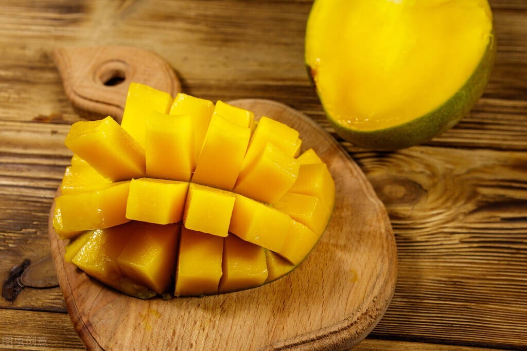 常见水果含有哪些营养成分,常见水果的营养价值与功效