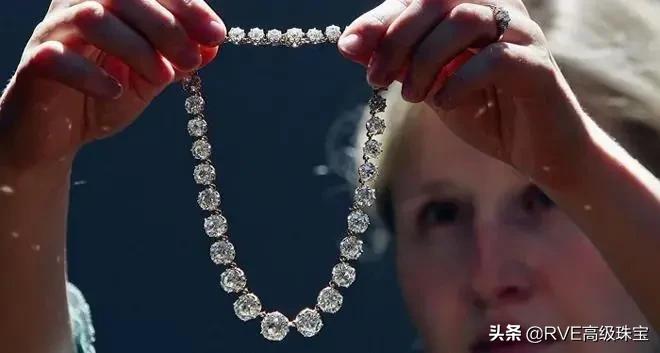 英国女王最新珠宝收藏,玛格丽特最贵的珠宝