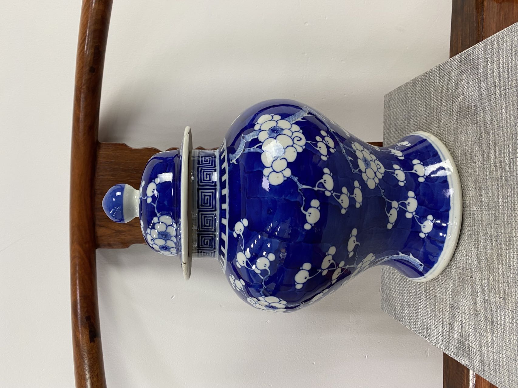 清冰梅瓷器,冰梅瓷器有没有官窑款式