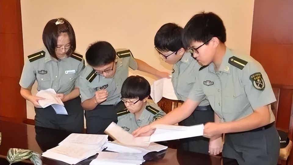 六岁女童被特招成军官,六岁女孩被破格招入部队