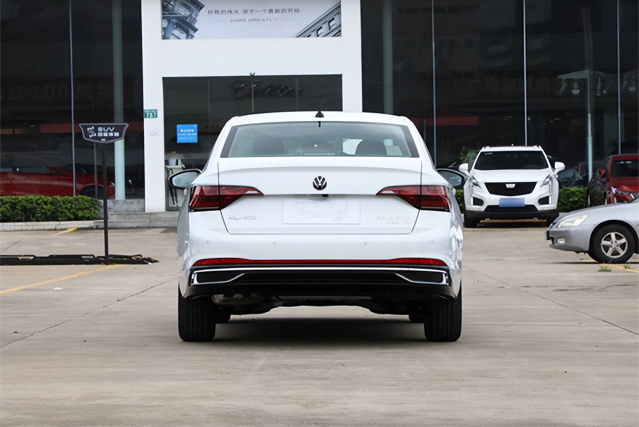 大众速腾车主开卡罗拉感受,开了三年的速腾