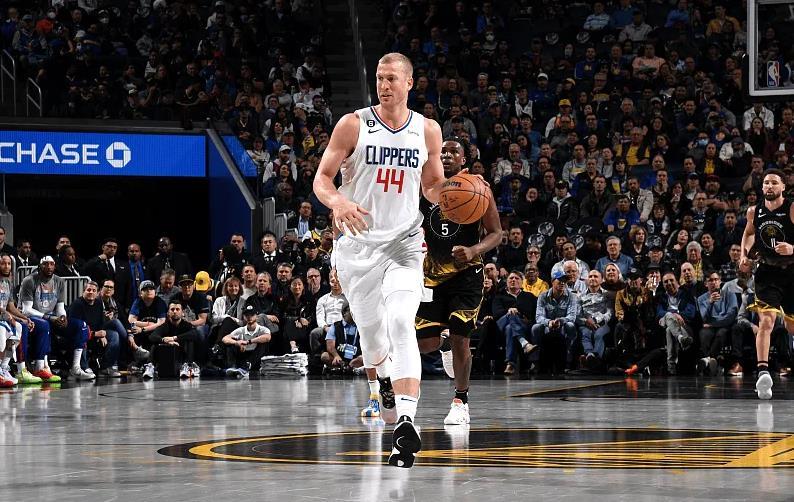 快船惜败爵士威少篮板球,快船乔治伦纳德谈抢七视频