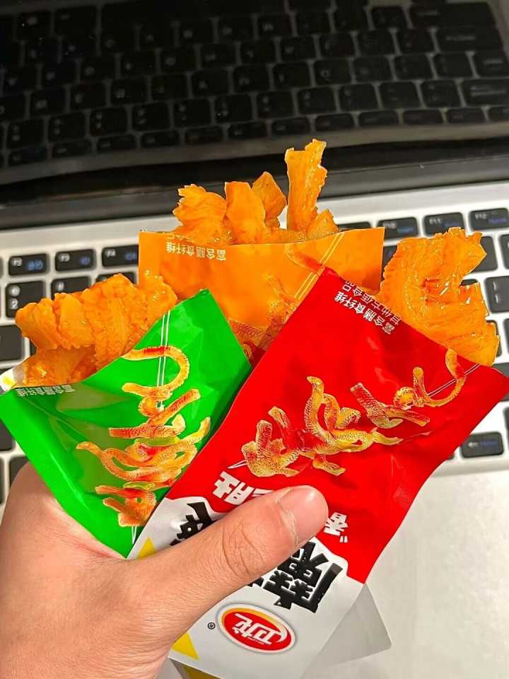 适合囤在宿舍的零食有哪些,学生党必备平价零食有哪些