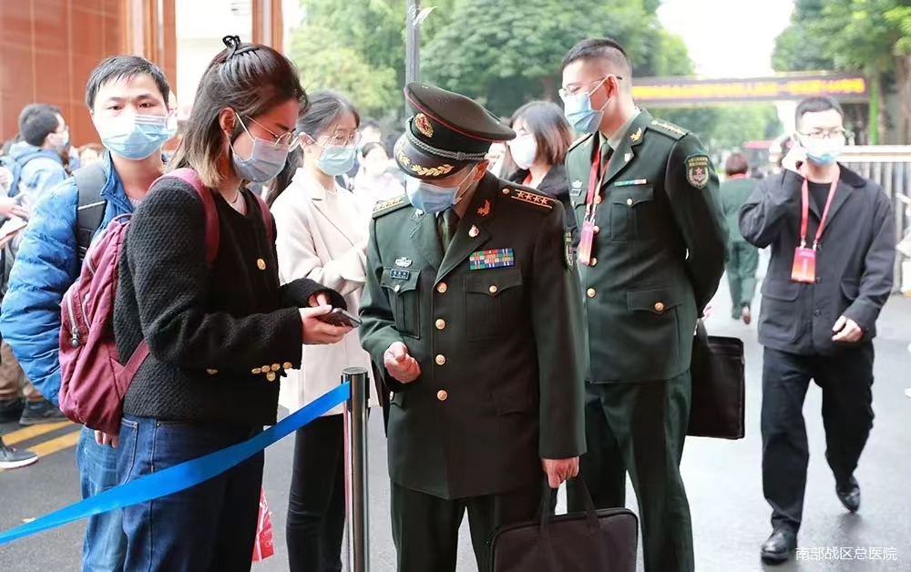 护士值得考部队文职吗,护理专业能报军队文职吗