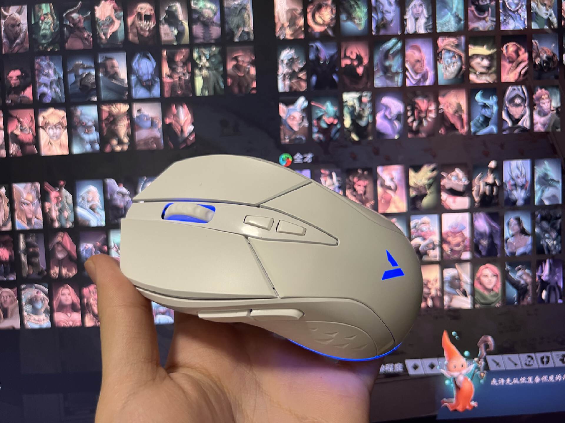 雷柏鼠标v300,初秋雷柏v330游戏鼠标值得入手吗