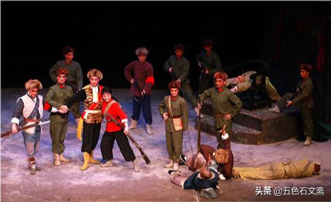 从小就有一个军人梦想,从小有一个梦想就是能够展翅飞翔