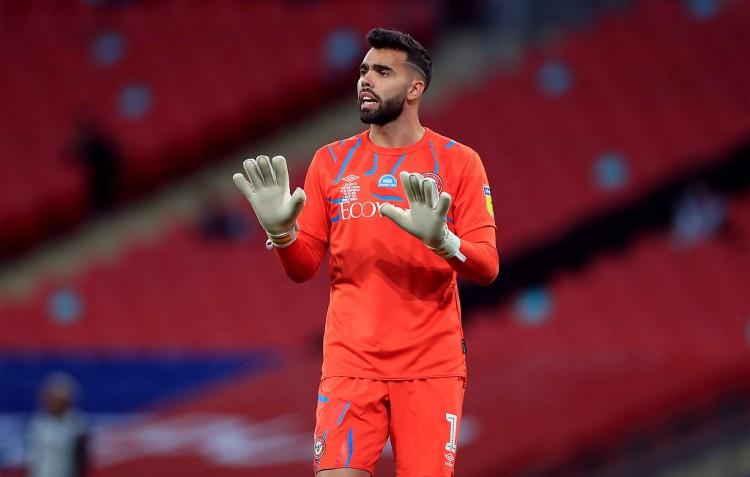 德赫亚埃德森阿利松哪个更厉害,埃德森和阿利松谁是巴西主力门将