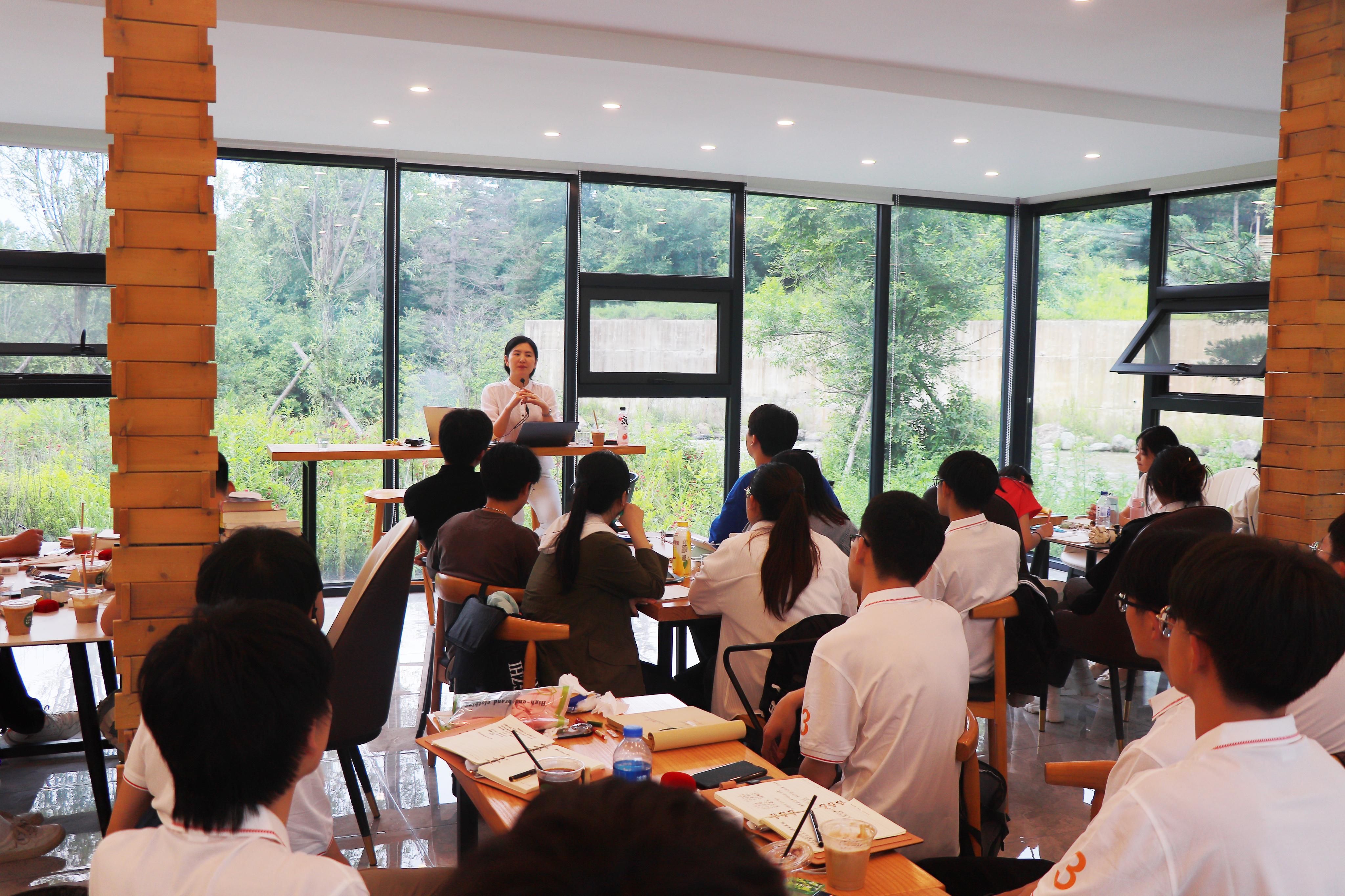 厚博教育杭州vivi老师的课怎么样,杭州厚博教育vivi老师可靠吗