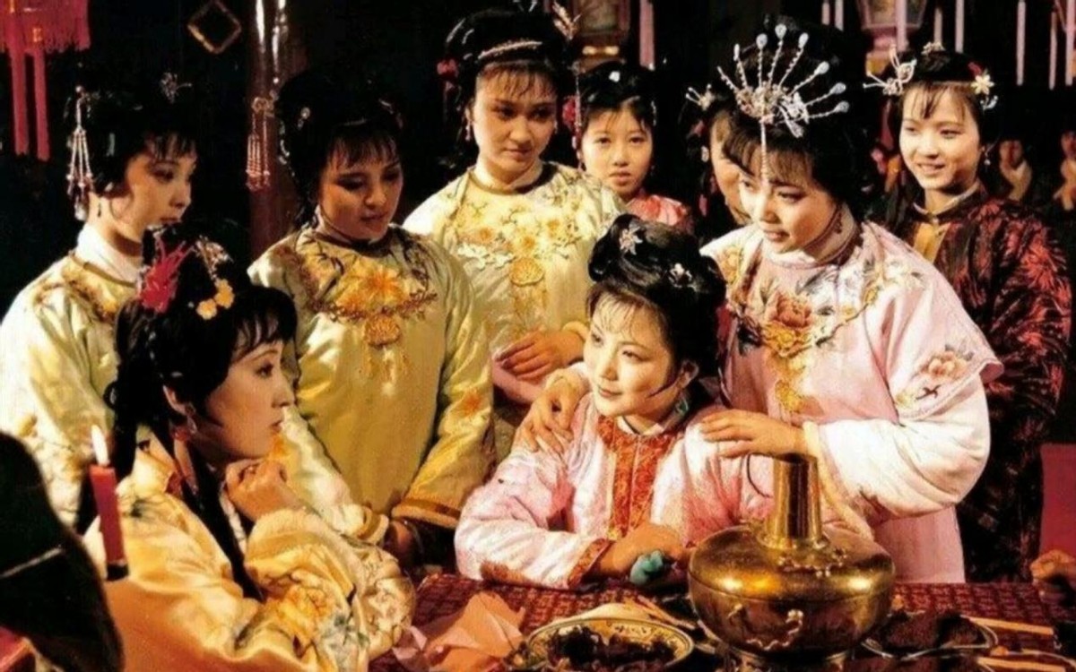 关晓彤红楼梦贾元春造型,关晓彤演薛宝钗