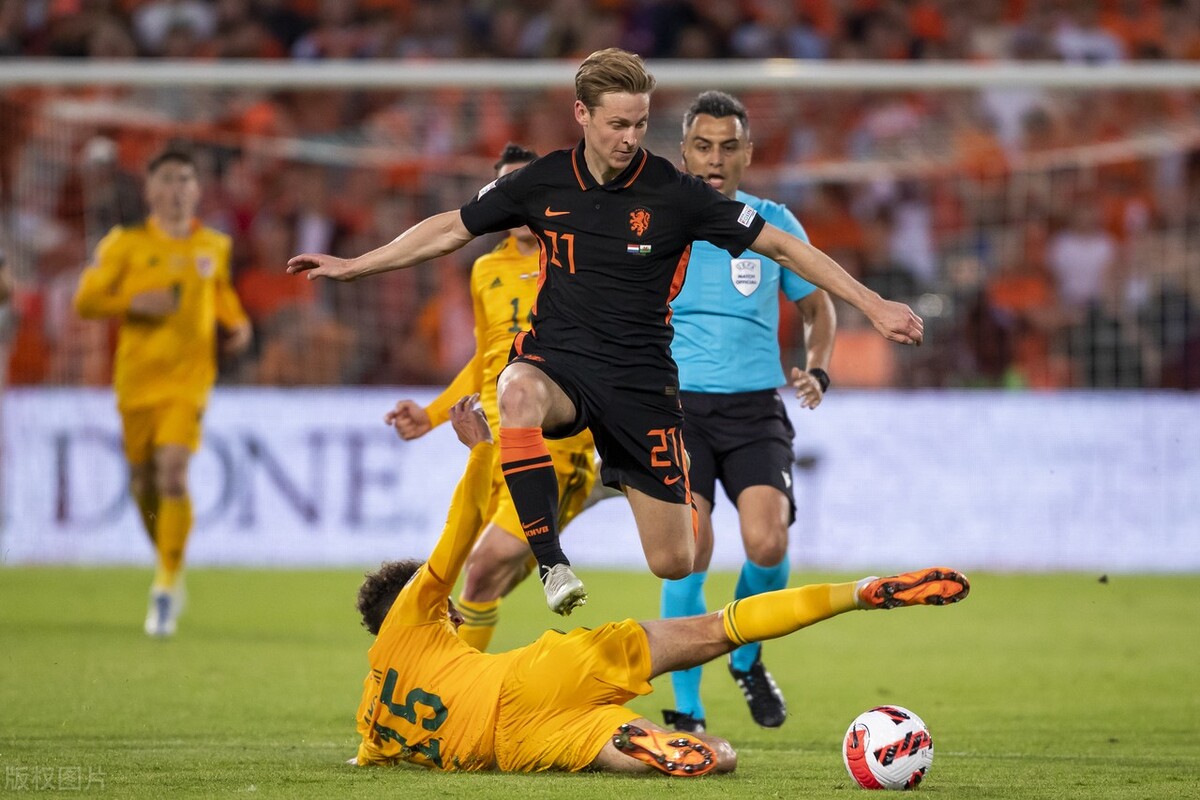 威尔士被绝杀贝尔反应,荷兰3:2威尔士