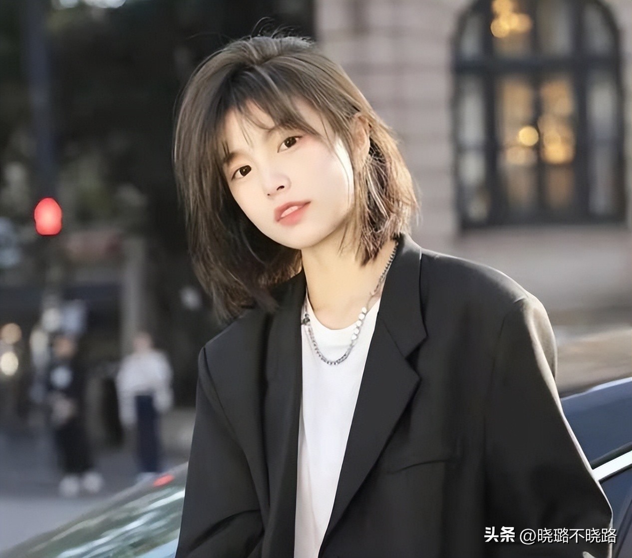 鱼尾发型中长发,鱼尾发型适合什么刘海女