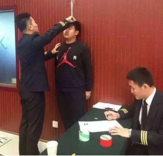 李亚诺断骨手术,断骨增高7.2厘米的李亚诺现状