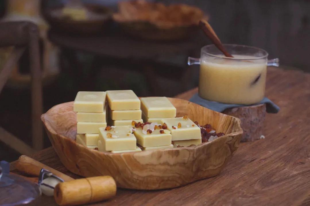 皂角米桃胶雪燕都是什么成分,雪燕桃胶皂角米组合测评