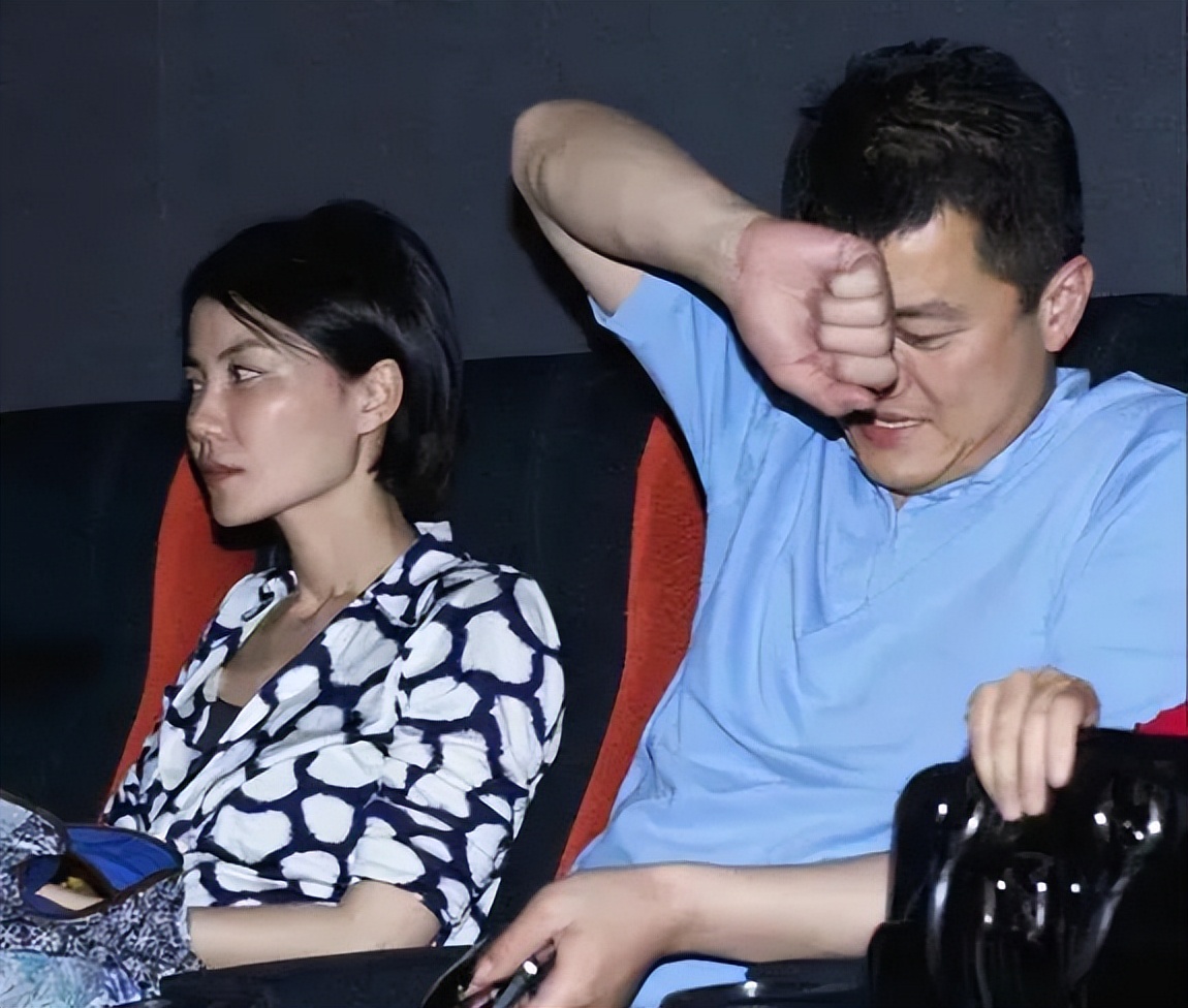 王菲和谢霆锋二人差几岁,王菲和谢霆锋以前结过婚吗