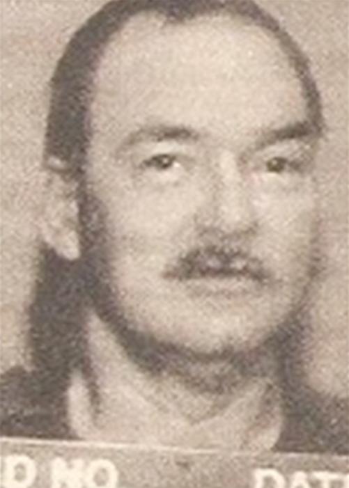 轰动全美！6岁女孩被后爸绑走性侵，被逼结婚沦为脱衣舞娘惨死