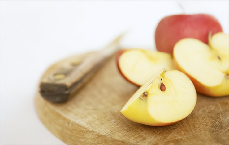 50多岁老人需要补充什么营养,老年人吃什么延缓衰老