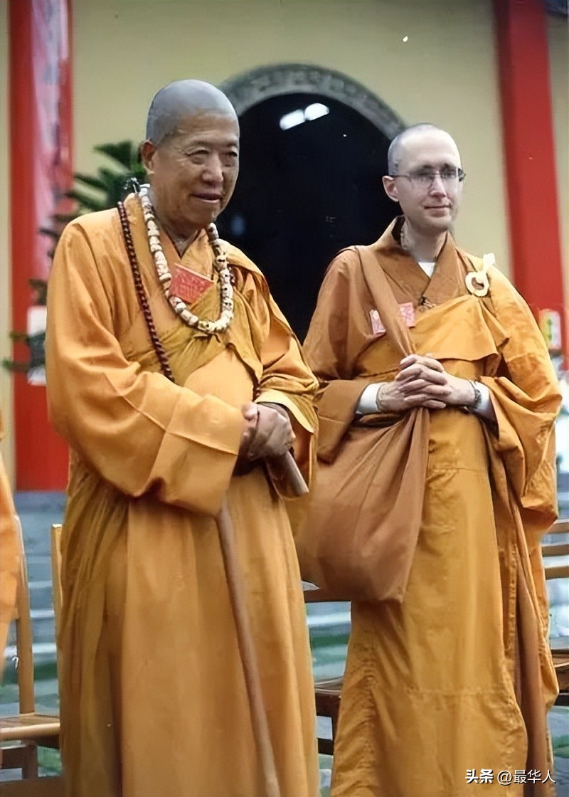 美国高材生出家当和尚：为了信仰，三步一拜2600里，6年不说话