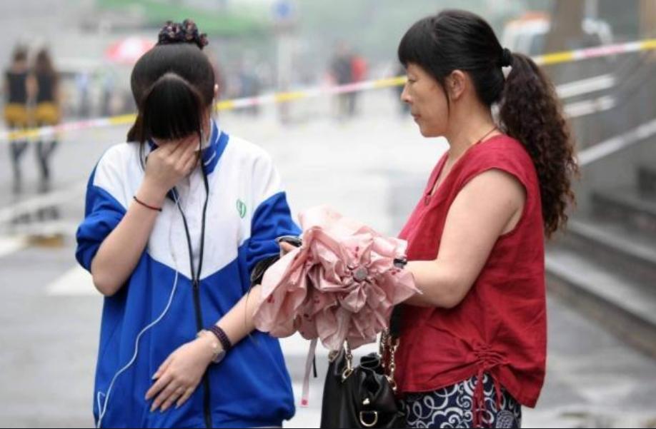 背不下来书一遍抄一遍能记下吗,背不出课文抄10遍犯法吗