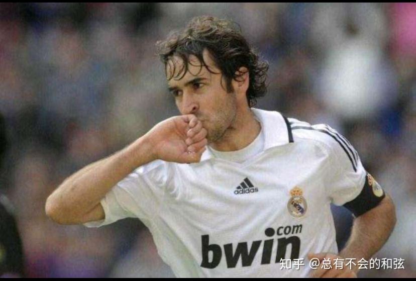 中国足球现在正在一个低谷期文案,希望中国足球越来越好的文案