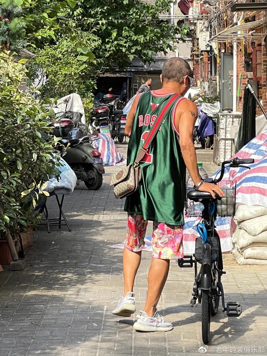 抖音里不敢点赞的女明星,上海最显年轻的网红