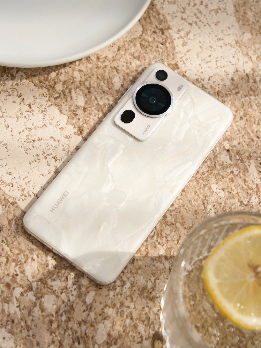 哪款手机拍照能和华为p60pro媲美,华为p60pro成为年度拍照最佳手机