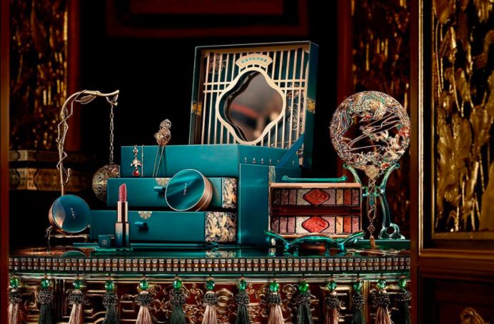 三年做到15亿！从籍籍无名到极速破亿，花西子如何走出破圈之路？