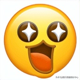 雪山下的足球场有多梦幻,西藏那曲雪山下的梦幻球场