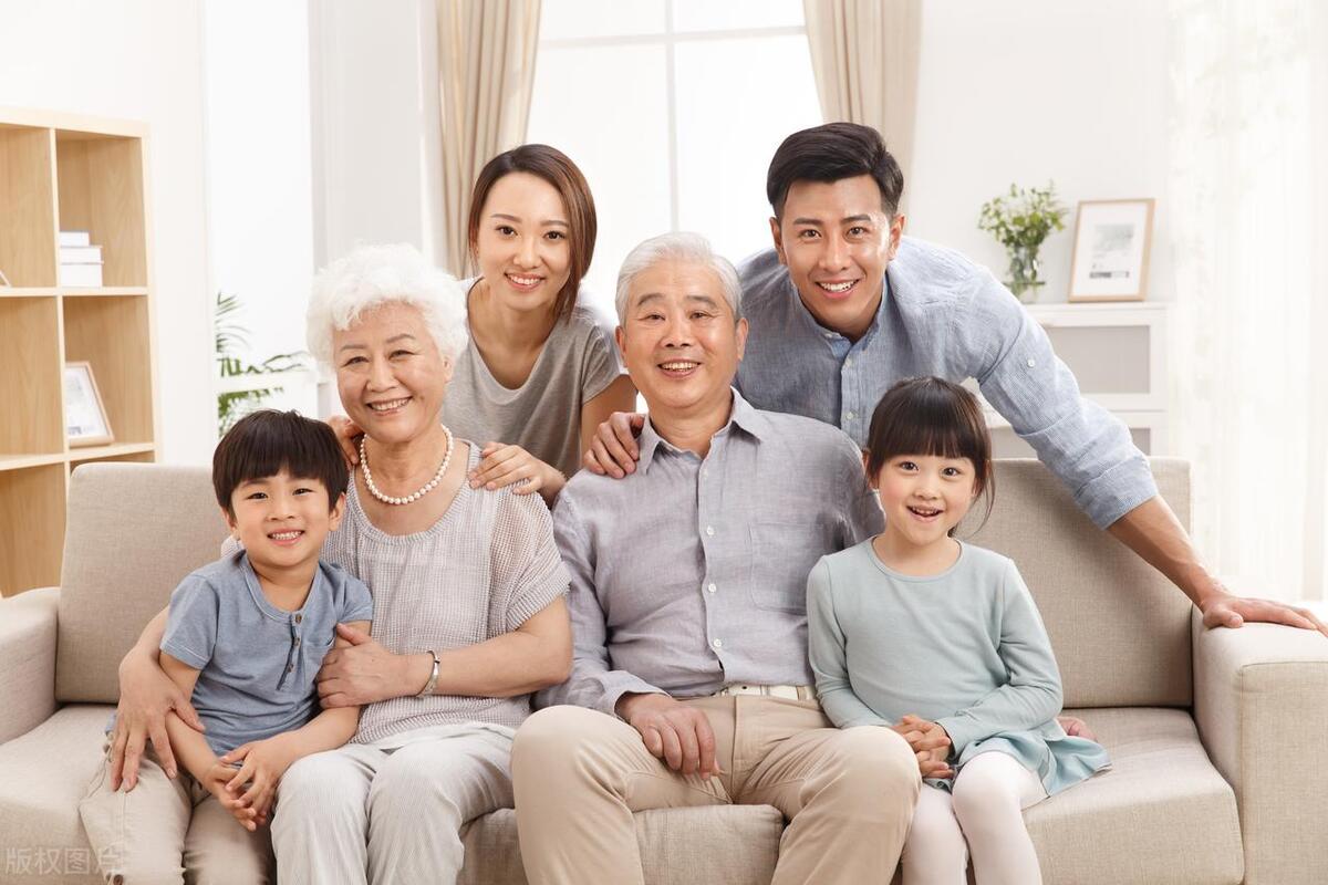 校园霸凌父母怎么教育,碰到校园霸凌家长该怎么做